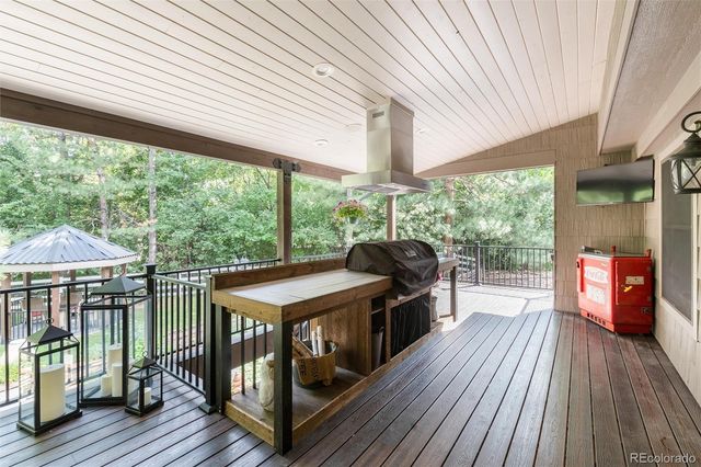 730 Crescent Lane, Lakewood, CO 80214