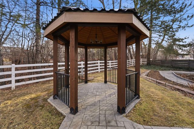 730 Crescent Lane, Lakewood, CO 80214