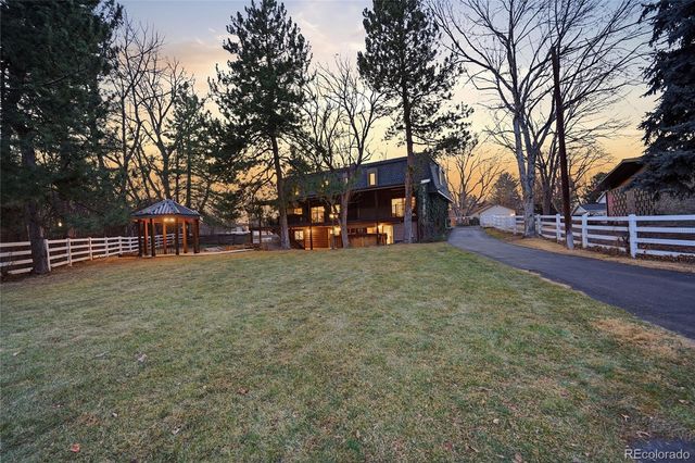 730 Crescent Lane, Lakewood, CO 80214