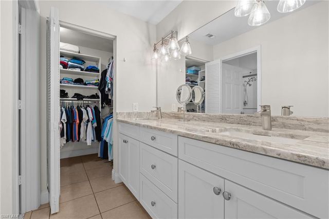 732 Woodshire LN I5, Naples, FL 34105