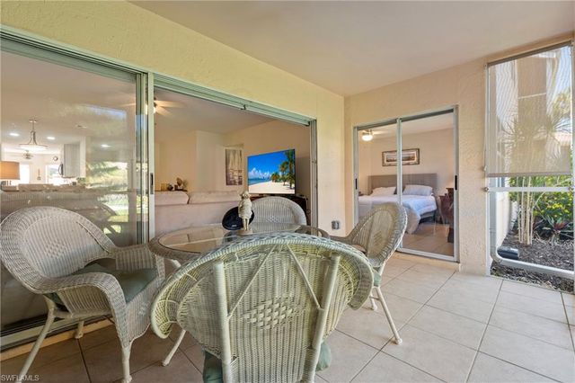 732 Woodshire LN I5, Naples, FL 34105