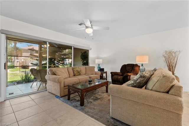 732 Woodshire LN I5, Naples, FL 34105