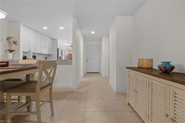 732 Woodshire LN I5, Naples, FL 34105