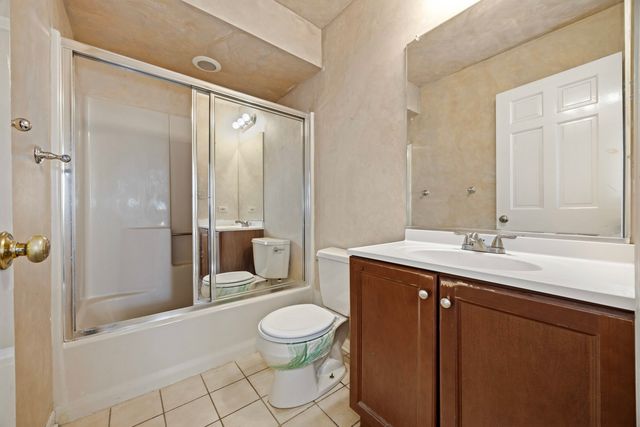 856 Bemis Road, Glen Ellyn, IL 60137