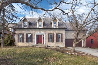 856 Bemis Road, Glen Ellyn, IL 60137