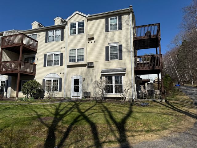 144 Spyglass Court 144, Torrington, CT 06790