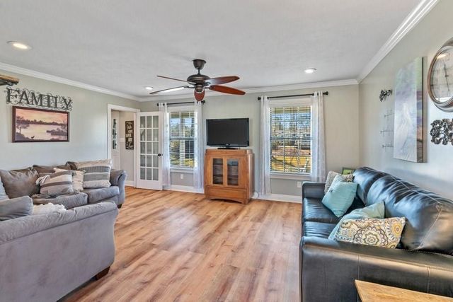 476 Rolling Hill Drive, Lake Charles, LA 70611