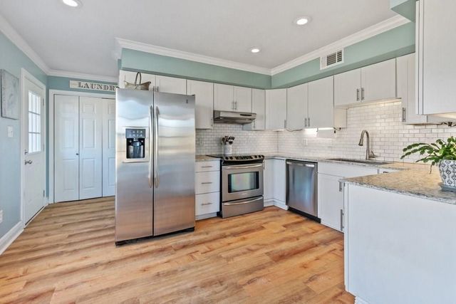 476 Rolling Hill Drive, Lake Charles, LA 70611