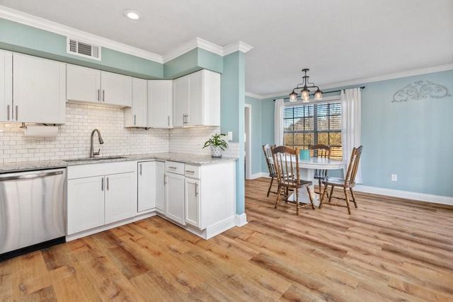 476 Rolling Hill Drive, Lake Charles, LA 70611