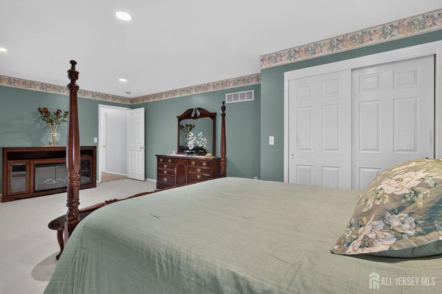 38 Plains Gap Road, North Brunswick, NJ 08902