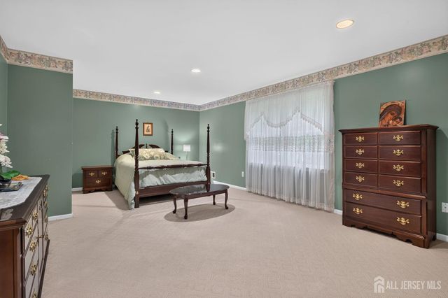 38 Plains Gap Road, North Brunswick, NJ 08902