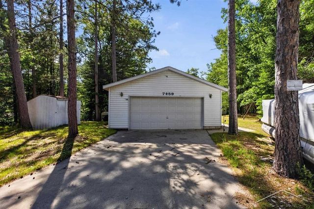 7059 Chain Lake Drive, Plainfield Twp, MI 48761