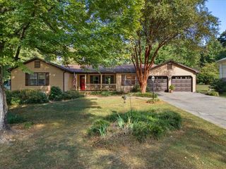 235 SHUNN SW Way, Lilburn, GA 30047