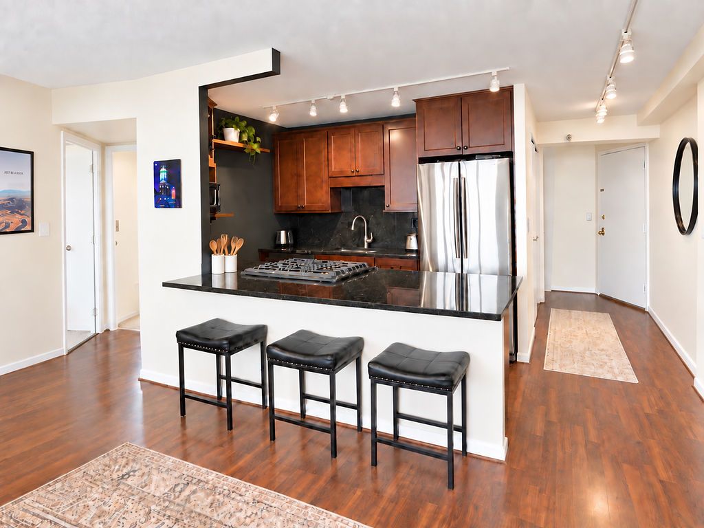 1309 N WELLS Avenue 501, Chicago, IL 60610 — photo 2