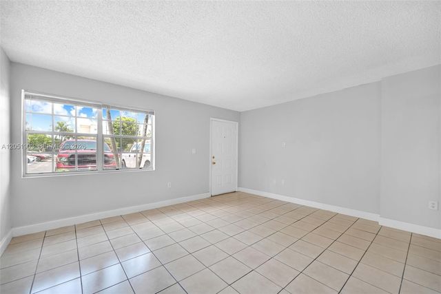 7510 SW 152nd Avenue B107, Miami, FL 33193