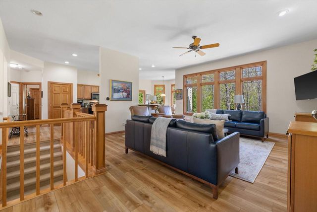 5100 Richmond DRIVE, Racine, WI 53406