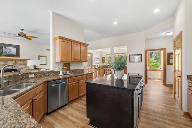 5100 Richmond DRIVE, Racine, WI 53406