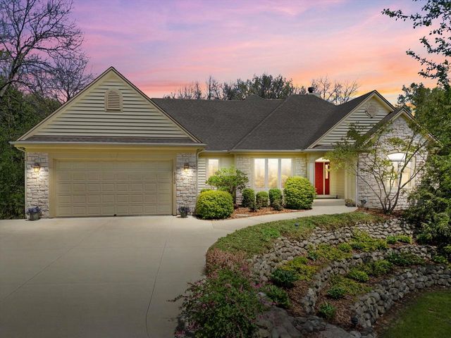 5100 Richmond DRIVE, Racine, WI 53406