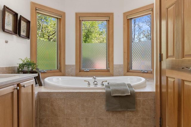 5100 Richmond DRIVE, Racine, WI 53406