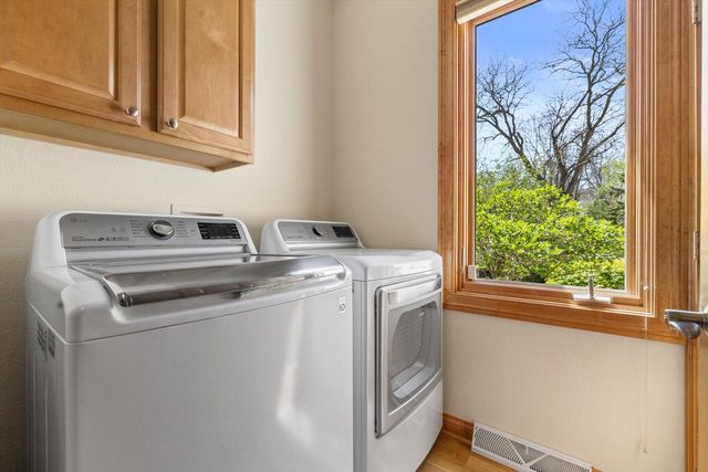 5100 Richmond DRIVE, Racine, WI 53406