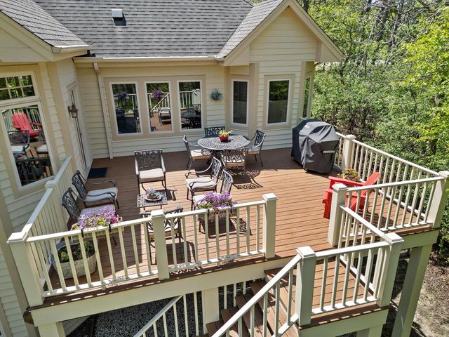 5100 Richmond DRIVE, Racine, WI 53406