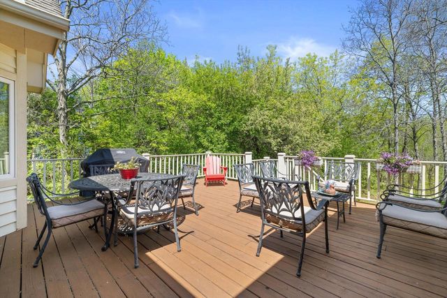 5100 Richmond DRIVE, Racine, WI 53406