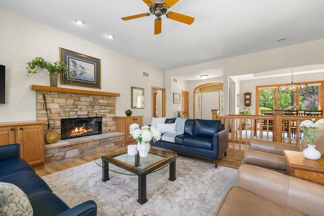 5100 Richmond DRIVE, Racine, WI 53406