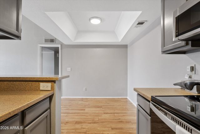 10610 S 48TH Street 2098, Phoenix, AZ 85044