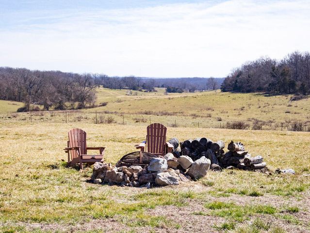 13678 State Highway O, Ava, MO 65608