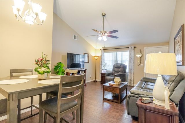 10118 HUNTERS POINT COURT, Tampa, FL 33615