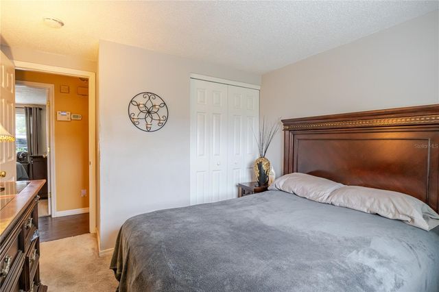10118 HUNTERS POINT COURT, Tampa, FL 33615