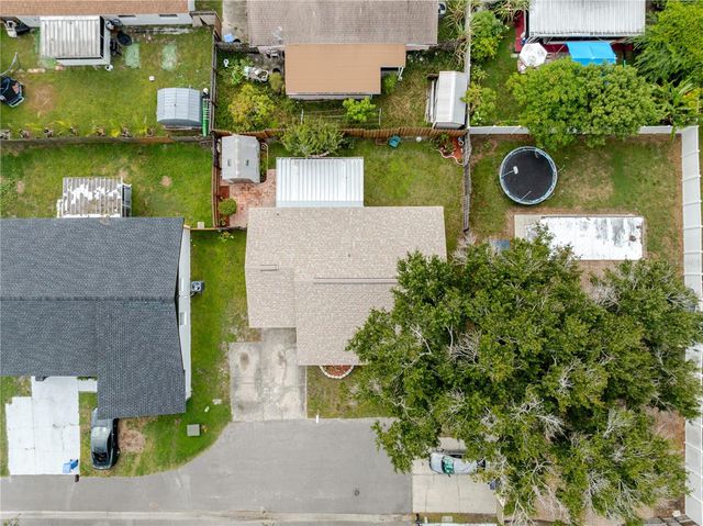 10118 HUNTERS POINT COURT, Tampa, FL 33615
