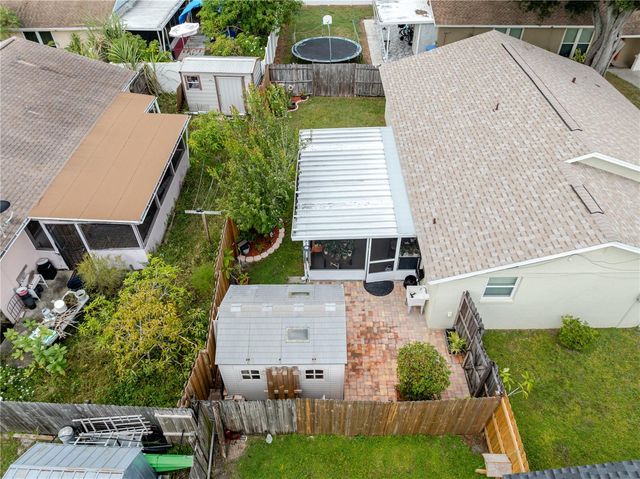10118 HUNTERS POINT COURT, Tampa, FL 33615