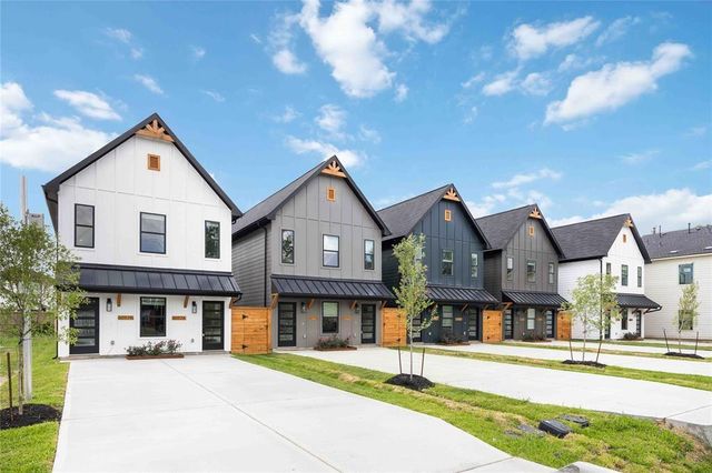 8019 Cora Street Street B, Houston, TX 77088