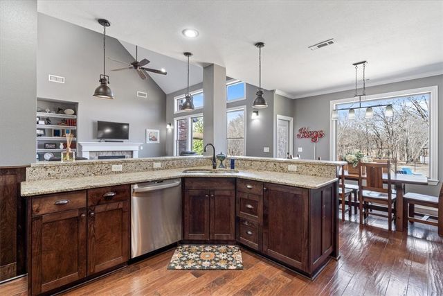 1905 Villa View Drive, Siloam Springs, AR 72761