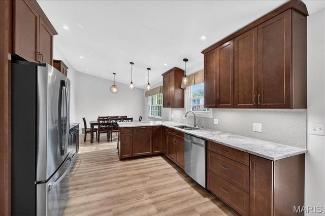 943 Meadowview Lane, Columbia, IL 62236