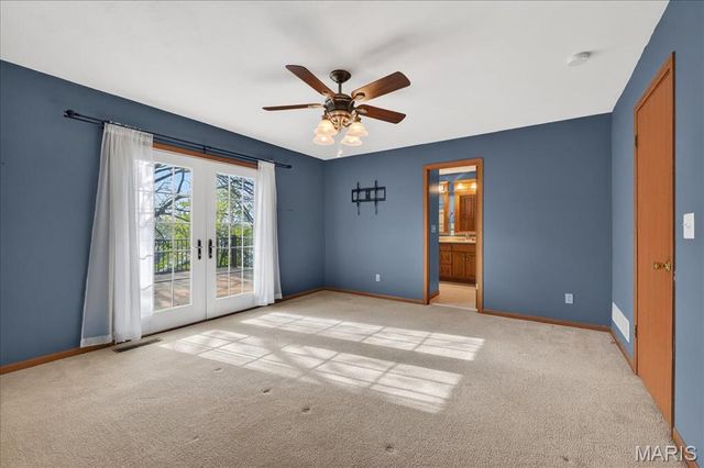 943 Meadowview Lane, Columbia, IL 62236