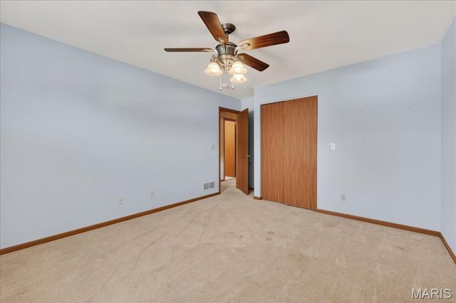 943 Meadowview Lane, Columbia, IL 62236