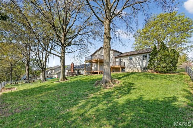 943 Meadowview Lane, Columbia, IL 62236