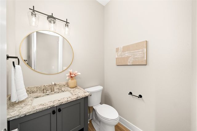 13700 Quail Ridge Drive, Urbandale, IA 50323