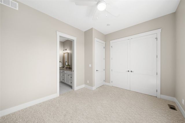 13700 Quail Ridge Drive, Urbandale, IA 50323