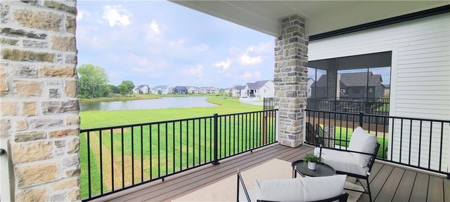 13700 Quail Ridge Drive, Urbandale, IA 50323