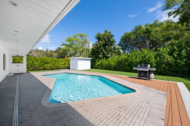 3404 SE 3rd Court, Boynton Beach, FL 33435