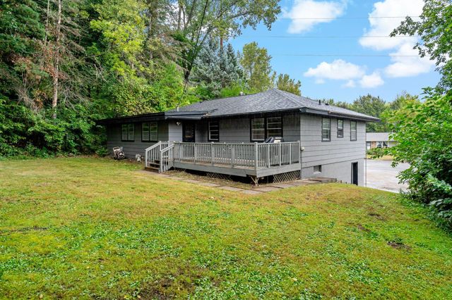 405 Creek Lane, Chaska, MN 55318