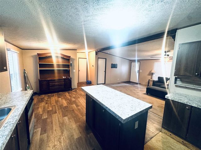 235 Red Oak, Onalaska, TX 77360