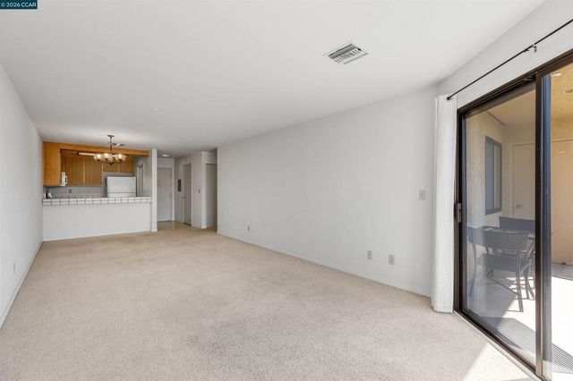 1201 Alta Vista Dr 206, Walnut Creek, CA 94596