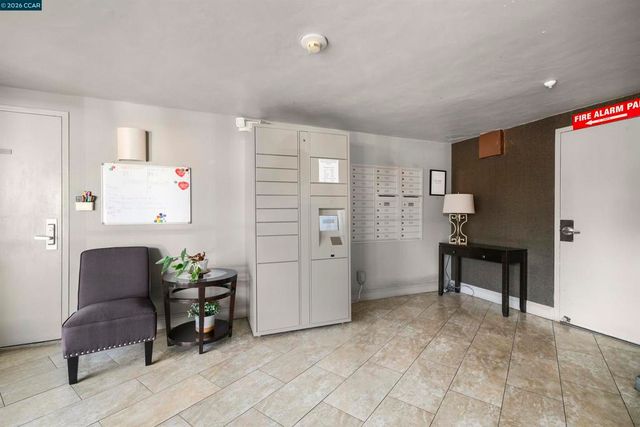 1201 Alta Vista Dr 206, Walnut Creek, CA 94596