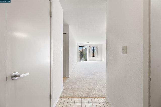 1201 Alta Vista Dr 206, Walnut Creek, CA 94596