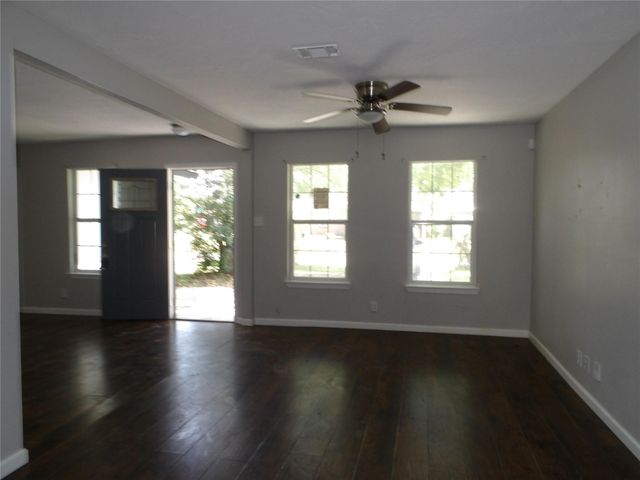 5783 Westover Street, Houston, TX 77033