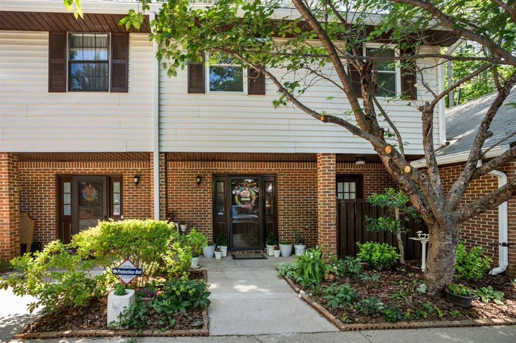 6176 Wintergreen Rd, Norcross, GA 30093